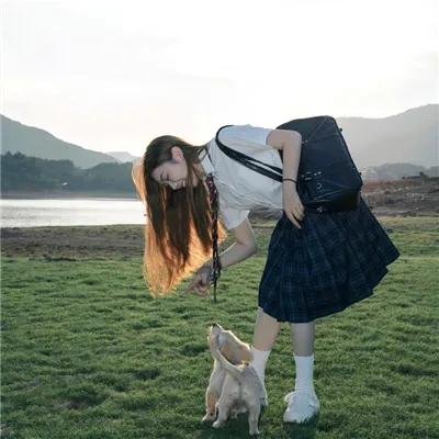 我以长枪饰红妆